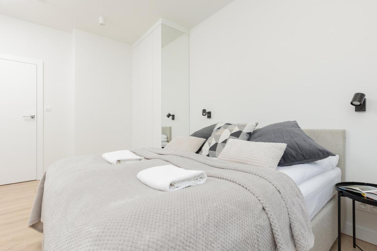 Amazing Spacious Apartments In Warsaw City Center By Noclegi Renters Kültér fotó
